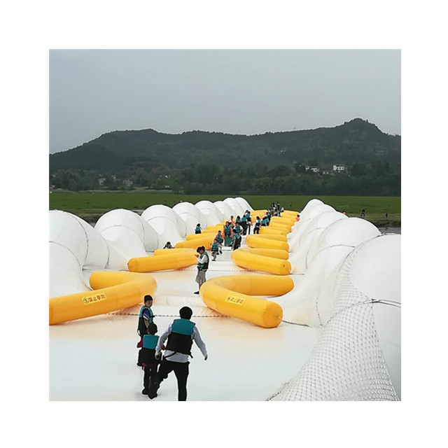 漳州蹦床桥农庄游乐场景区新的项目新款充气蹦床桥制作厂家热门